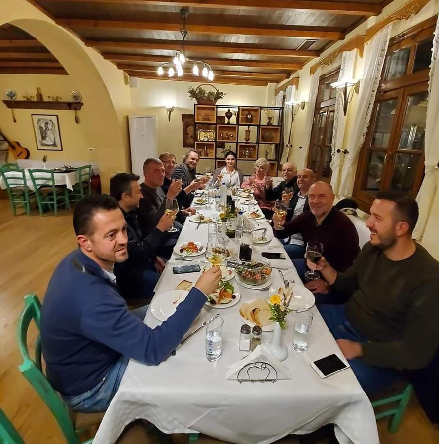 Hotel Bineri Gjirokaster Ngoại thất bức ảnh