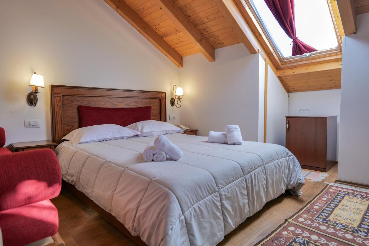 Hotel Bineri Gjirokaster Ngoại thất bức ảnh