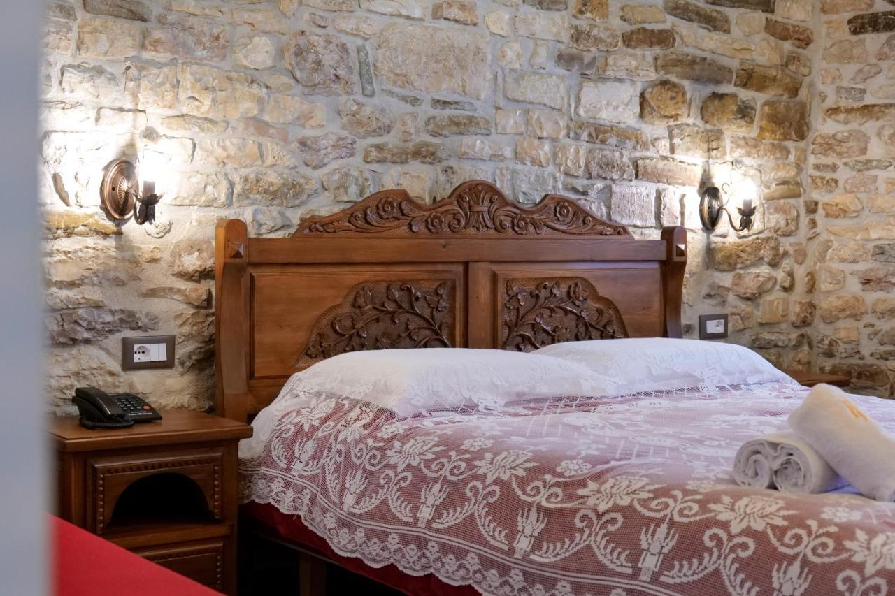 Hotel Bineri Gjirokaster Ngoại thất bức ảnh