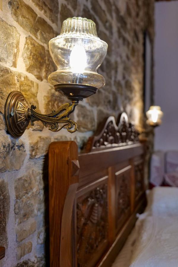 Hotel Bineri Gjirokaster Ngoại thất bức ảnh