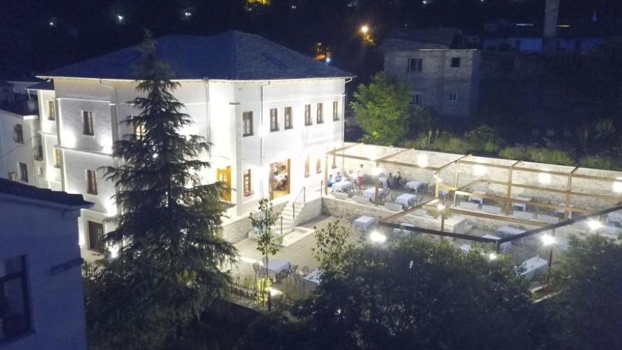 Hotel Bineri Gjirokaster Ngoại thất bức ảnh